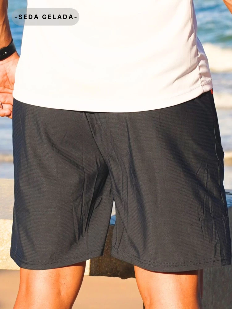 Bermuda masculina com forro interior - Imagem 2